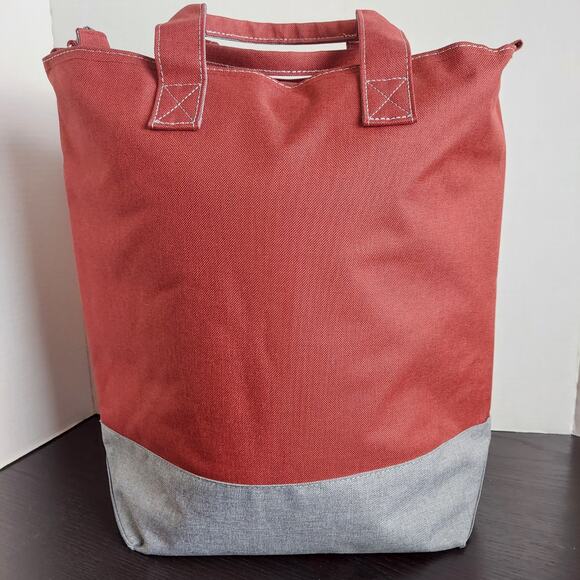 LocknLock Insulated Tote With 3-Piece Storage Set Red Gray Lock & Lock Lock And - Picture 4 of 13